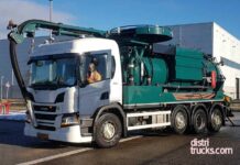 Scania P450 8×2*6. Vierachsiges Fahrgestell