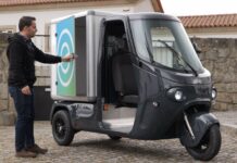 eTuk L2 Cargo (SmarTuk) – elektrischer Lieferroller mit Koffer