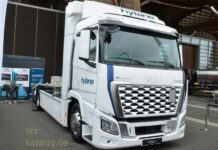 Hyundai Xcient 6×2 Fahrgestell